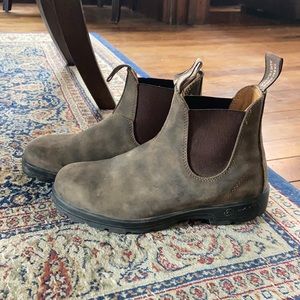 Rustic Brown Blundstones